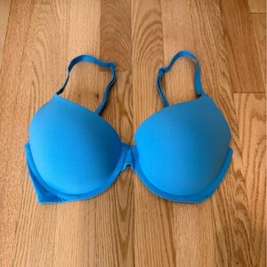 PINK Victoria's Secret Blue Bra size 34D